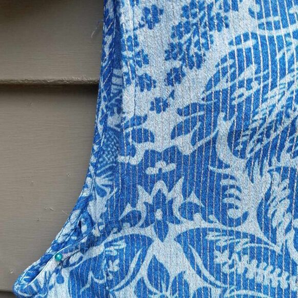 Michael Kors Blue White Print with Metalic accents  Sleeveless Top size Medium - Picture 9 of 11